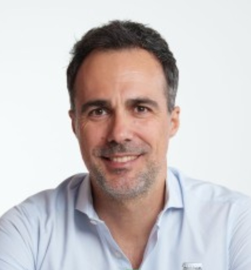 Roberto Martínez de Bustos